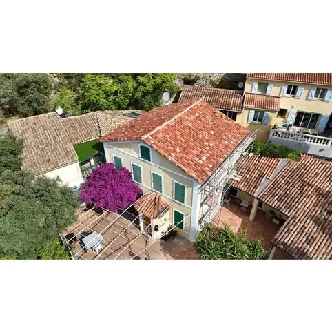 ASSUREZ LA LONGEVITE ET LA SECURITE DE VOTRE TOIT A TOULON DANS LE VAR 83