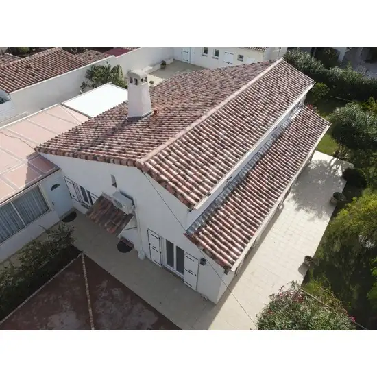 Entreprise de couvreur pour la rénovation de la toiture d'une maison individuelle