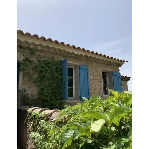 REFECTION D'UNE TOITURE PROVENCALE TRADITIONNELLE AU BEAUSSET VAR 83