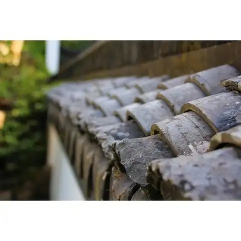 Infiltration d'eau, couvreur dans le var 83
