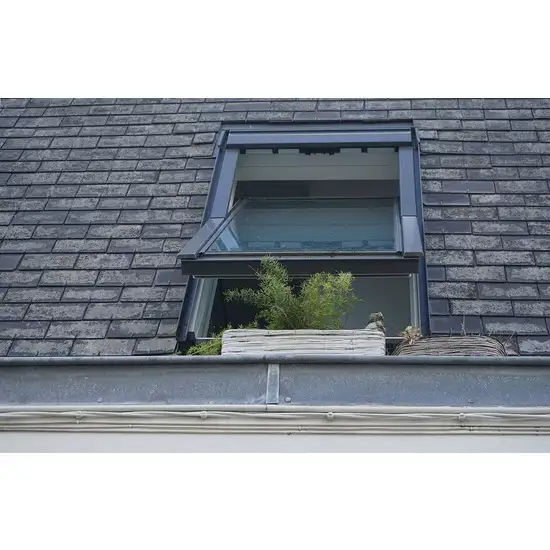 Pose de fenêtre de toit velux à Bandol var 83