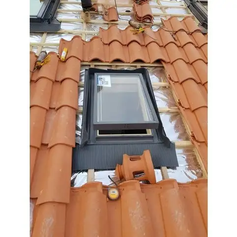 INSTALLATION DE FENTRE DE TOIT  LA SEYNE SUR MER VAR 83