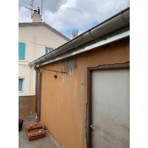 Installation de gouttires en zinc  La Seyne sur Mer dans le var 83, vos experts en termes d'tanchit et de gouttires chez Termisud