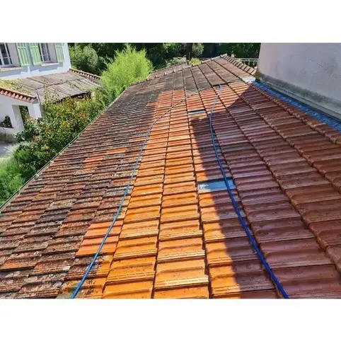 NETTOYAGE DE TOITURE  BANDOL VAR 83