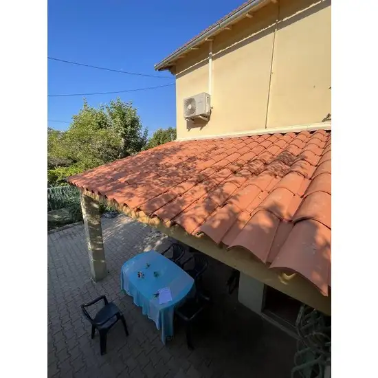Création d'un auvent à proximité de Toulon dans le Var 83