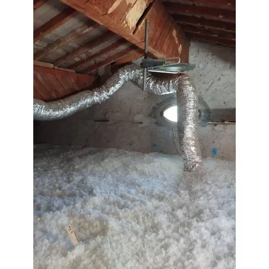 La Référence de l'Isolation à Toulon avec la Laine de Verre Soufflée Thermo Loft