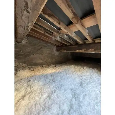 Devis d'isolation des combles en laine de verre souffls par une entreprise RGE  Sanary sur mer dans le var 83