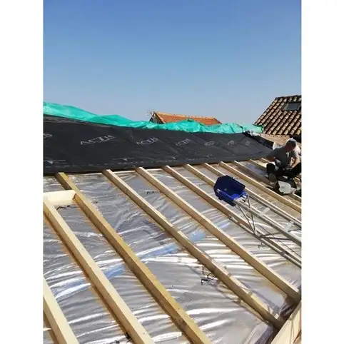 Couvreur RGE pour travaux disolations sous toiture  Sanary sur mer var 83