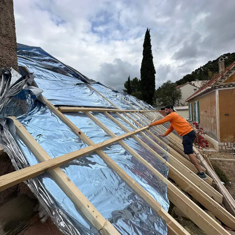 R�fection de toiture � Toulon : s�curiser durablement votre habitation