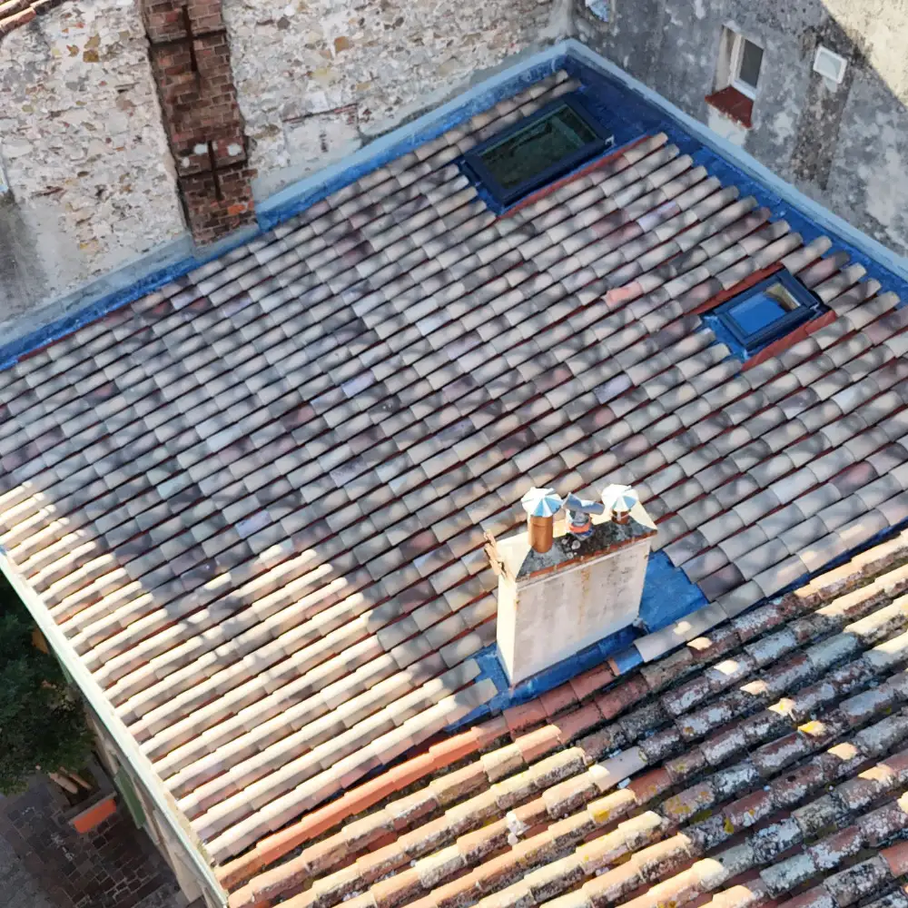 R�fection de toiture � Toulon : pr�sentation d�un chantier d�envergure