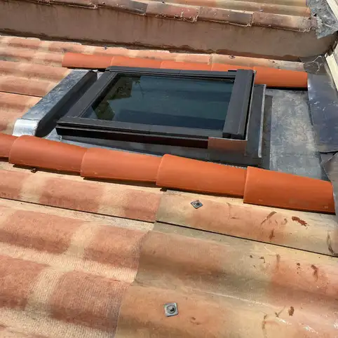 Cr�ation de V�lux � Toulon : ouvrir votre toiture en toute s�curit�