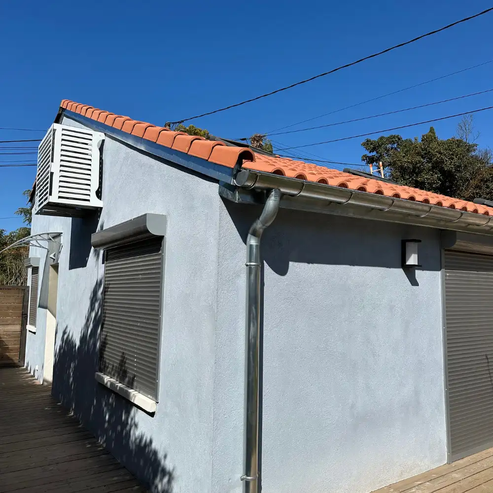 R�fection de toiture et pose de goutti�res � Toulon : prot�ger durablement 