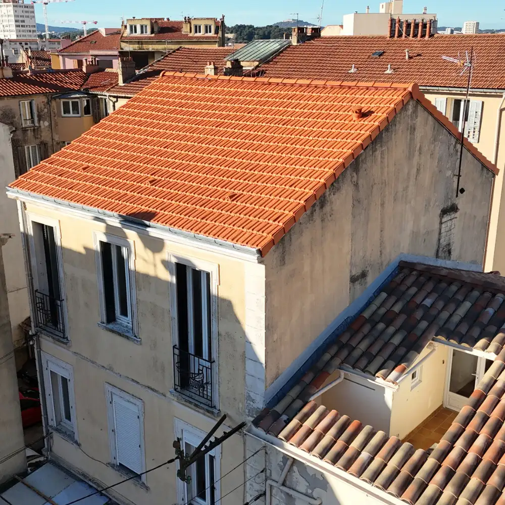 R�fection de toiture � Toulon : anticiper les fuites et pr�server la valeur 