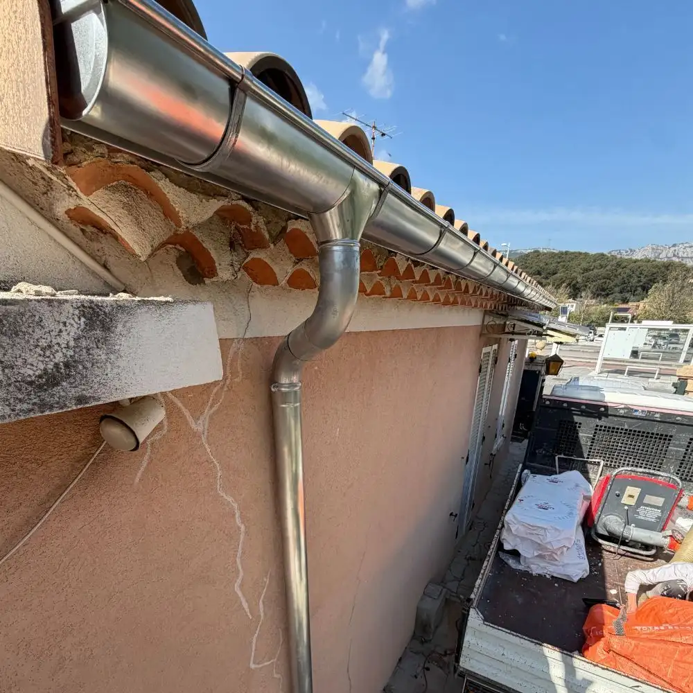  Pose de goutti�res en zinc � Toulon : durabilit�, esth�tique et protection 