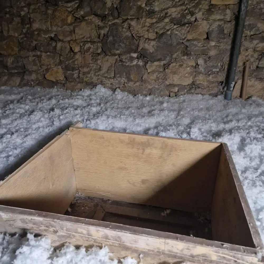 Isolation en laine de verre souffl�e � Toulon : technique, performance et aides 